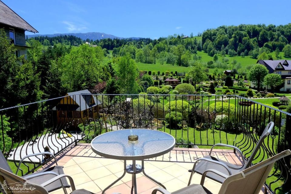 Balcony/Terrace, Garden view