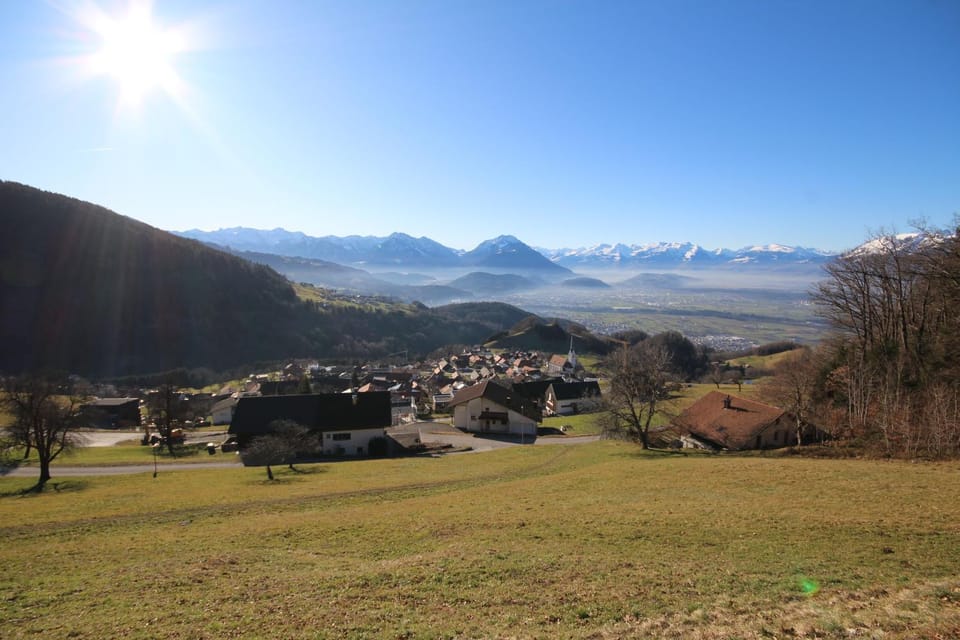 Neighbourhood, Natural landscape, Hiking, Mountain view
