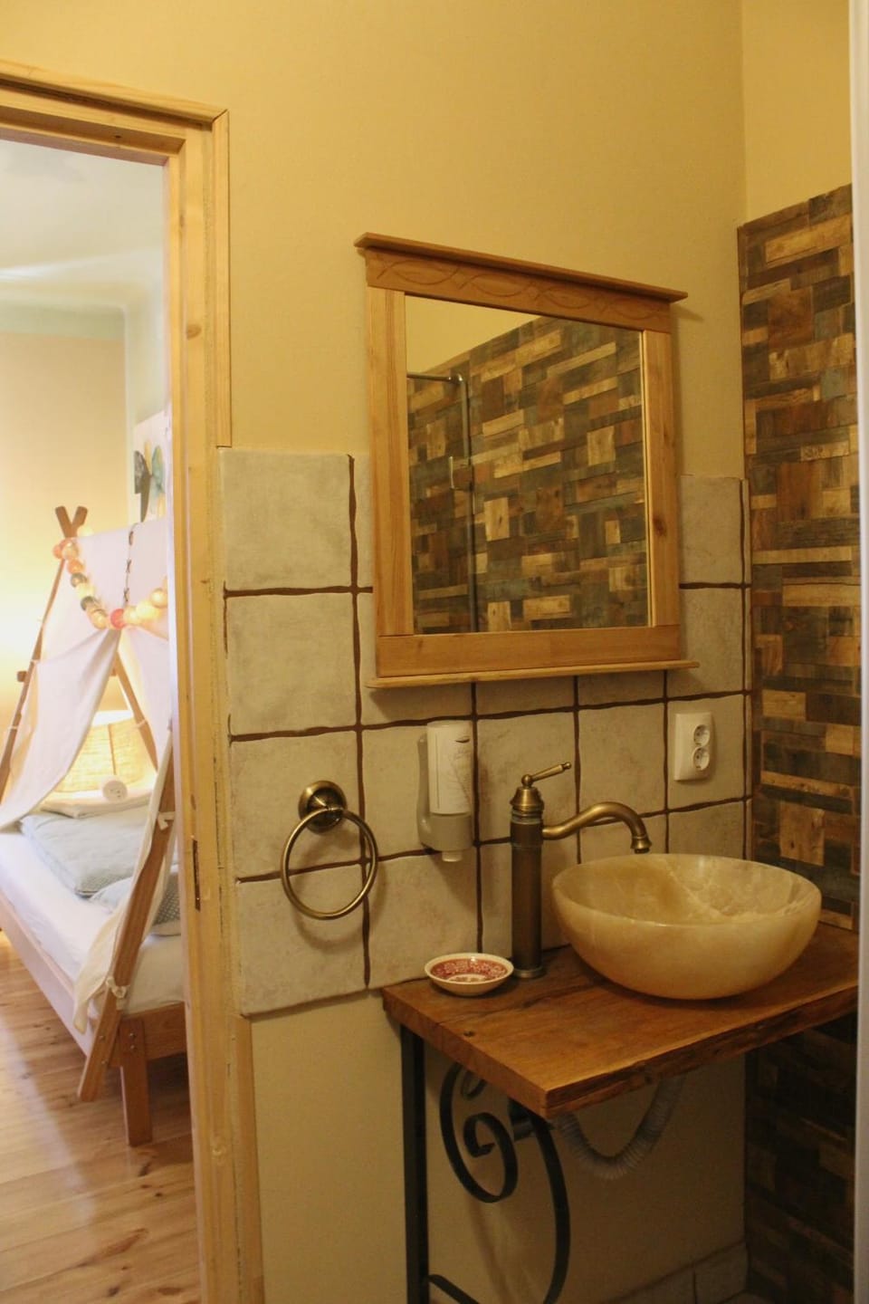 Pensiunea Agora Bed and Breakfast in Romania