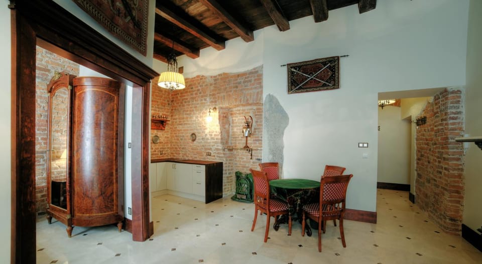 Living room, Photo of the whole room