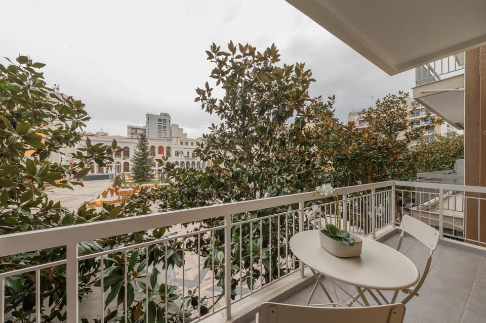 Day, Winter, Balcony/Terrace, City view, Landmark view