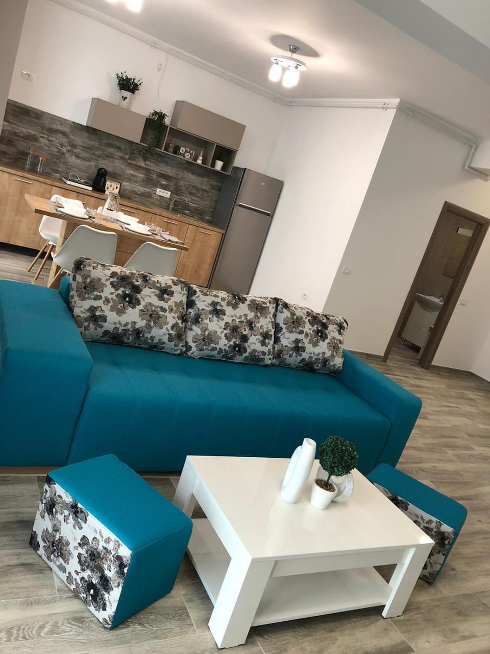 Living room, Lounge or bar, Seating area