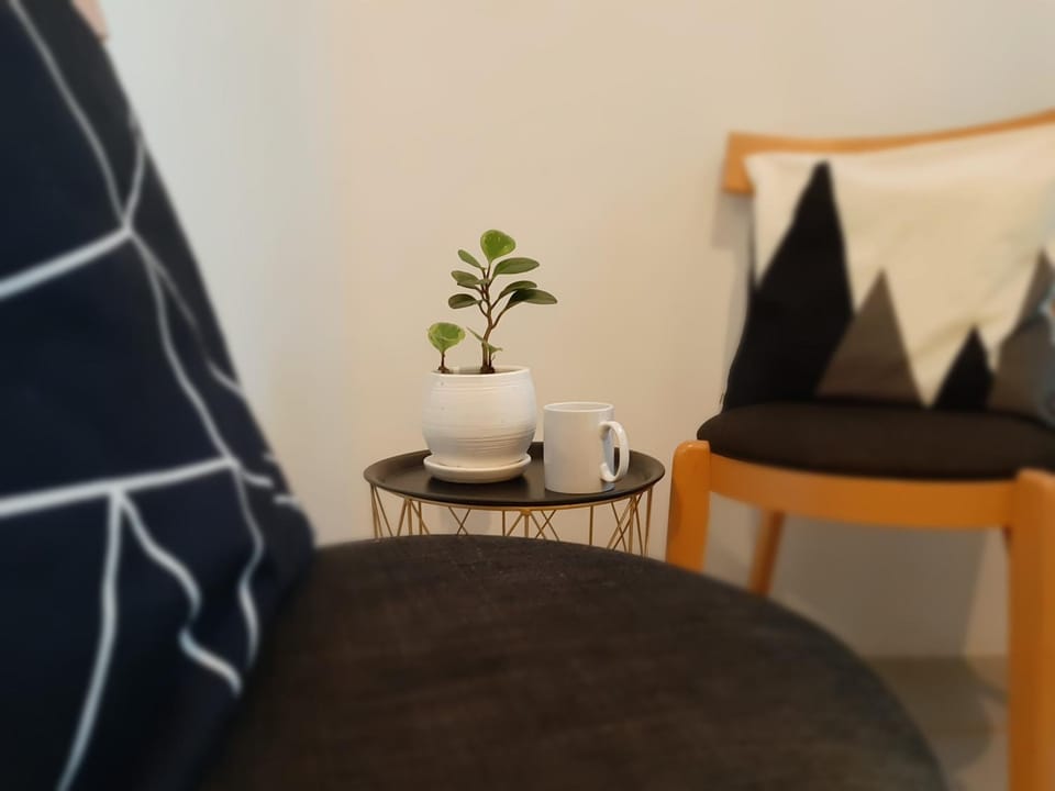Mireya's 1BR Condo at Goshen Towers - Session Road Apartment in Baguio