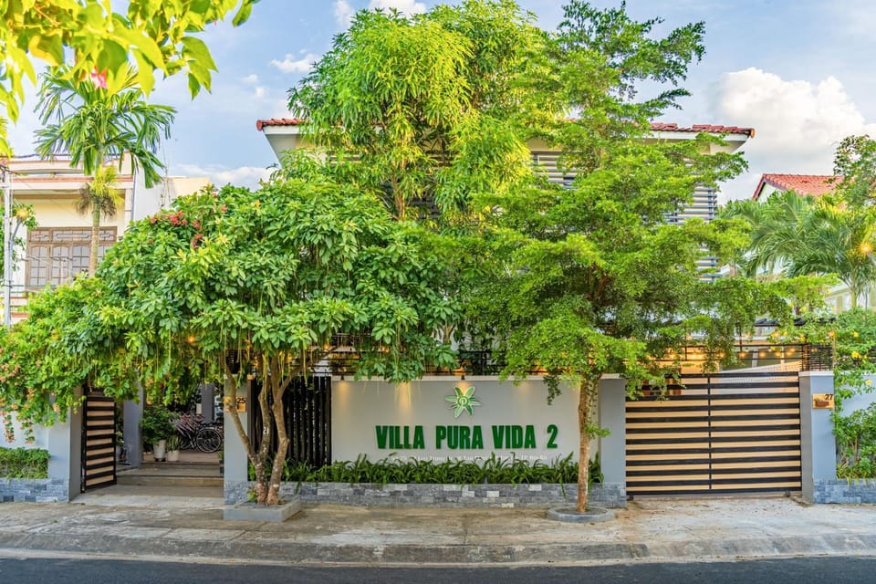 Property building, Street view