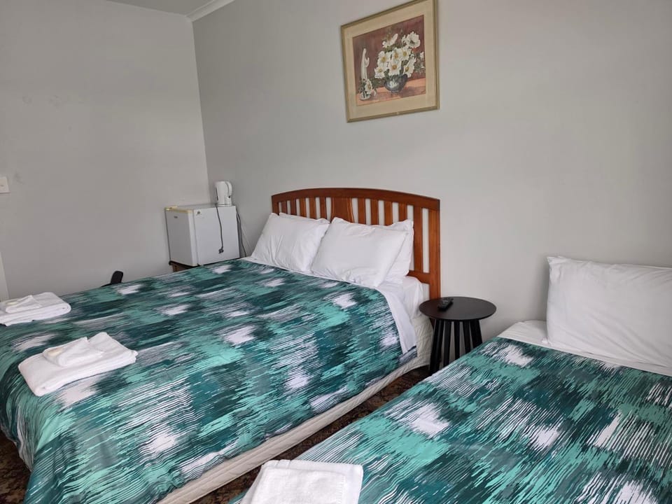 Hotel Motueka - Some weekends may have loud Live Music playing Hotel in Tasman District, Tasman, New Zealand