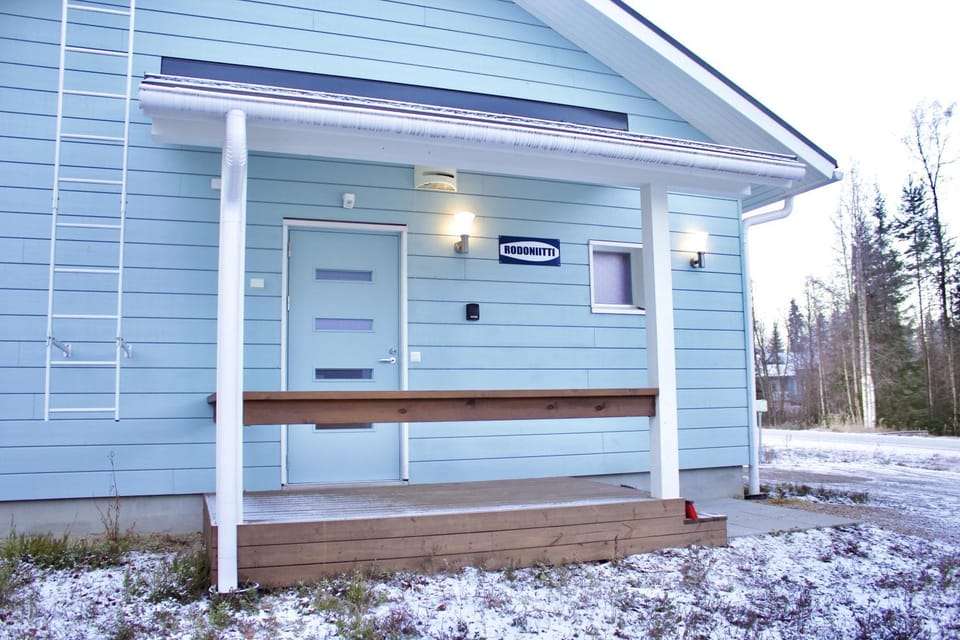 Property building, Day, Winter