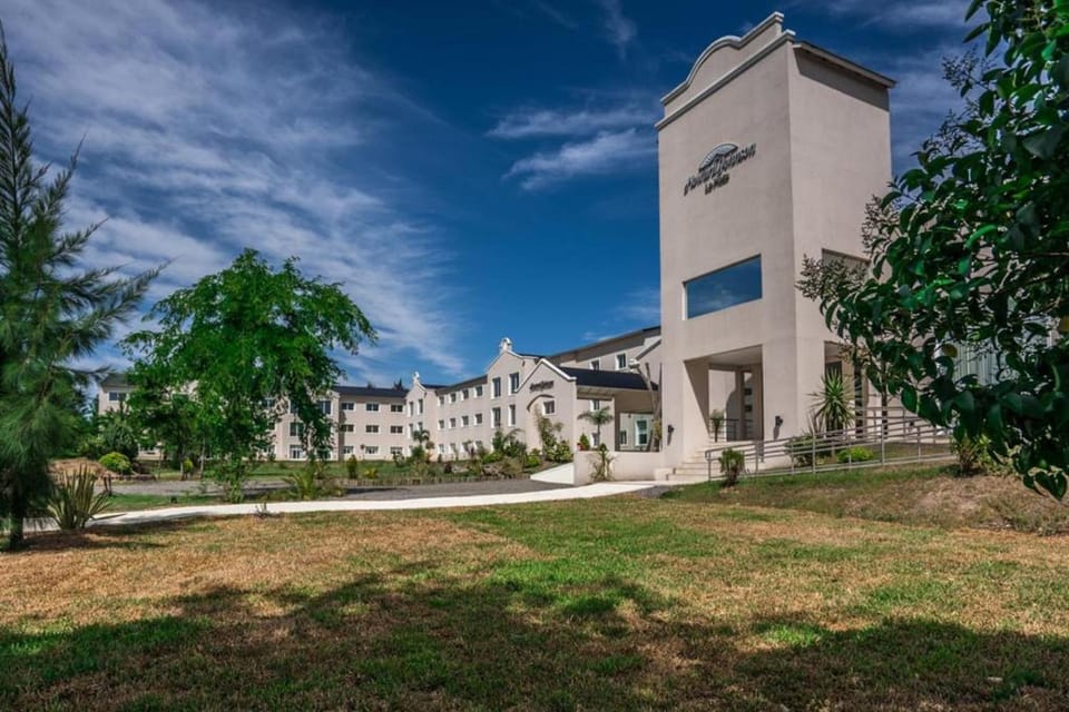 Property building, Natural landscape, Garden view