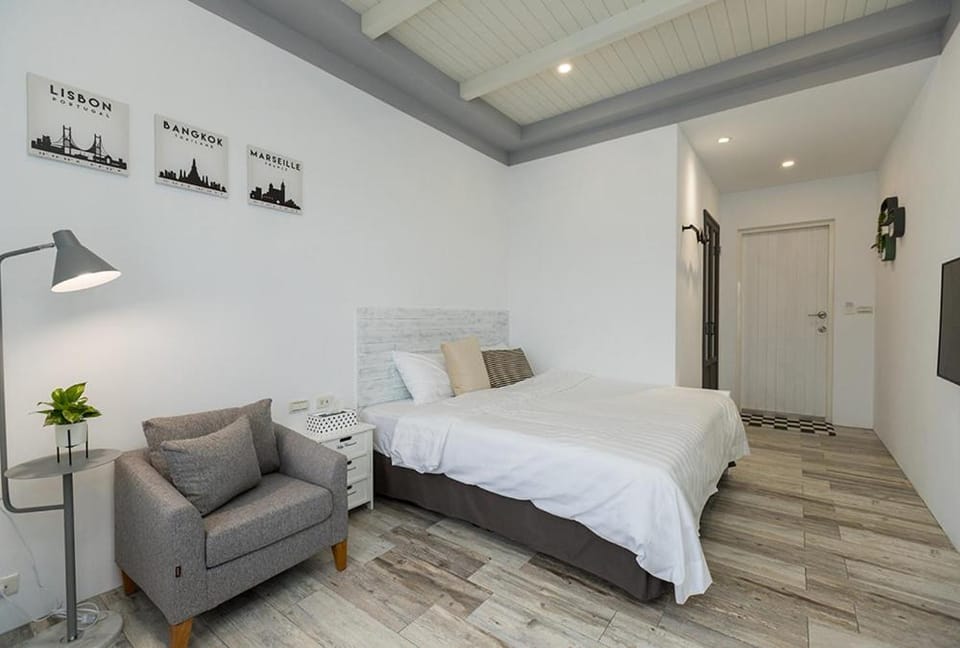 Blue White Vacation rental in Taiwan, Province of China