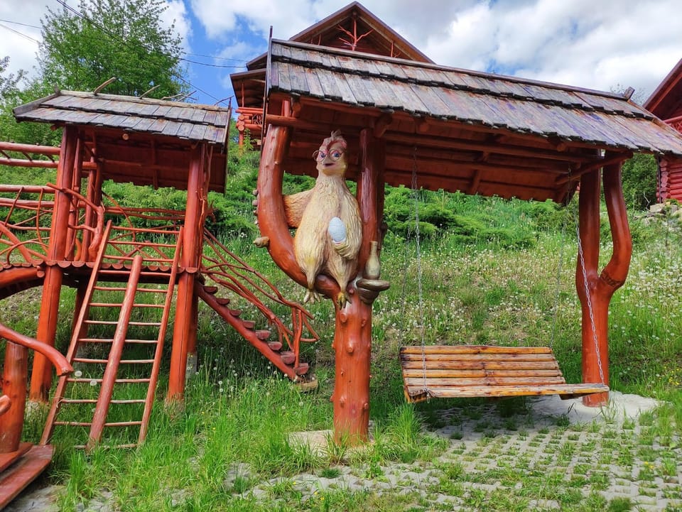 Дерев'яний котедж "Казка" Nature lodge in Ukraine