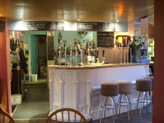 Lounge or bar, Alcoholic drinks