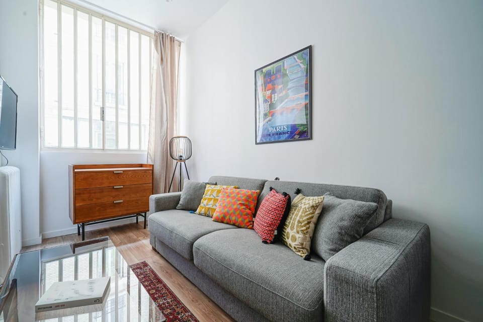 Communal lounge/ TV room, TV and multimedia, Living room, Seating area