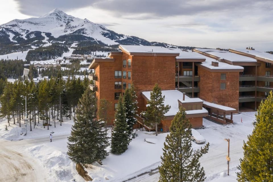 Skycrest 1714 House in Big Sky