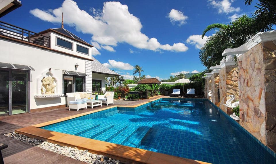 Swimming pool, Swimming pool