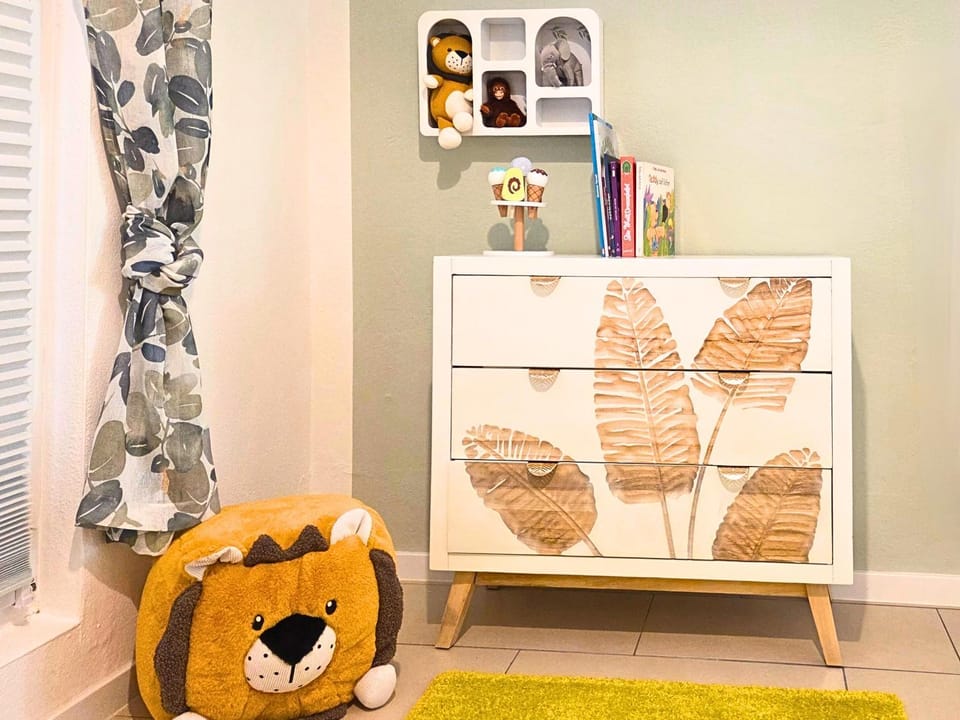 Game Room, children