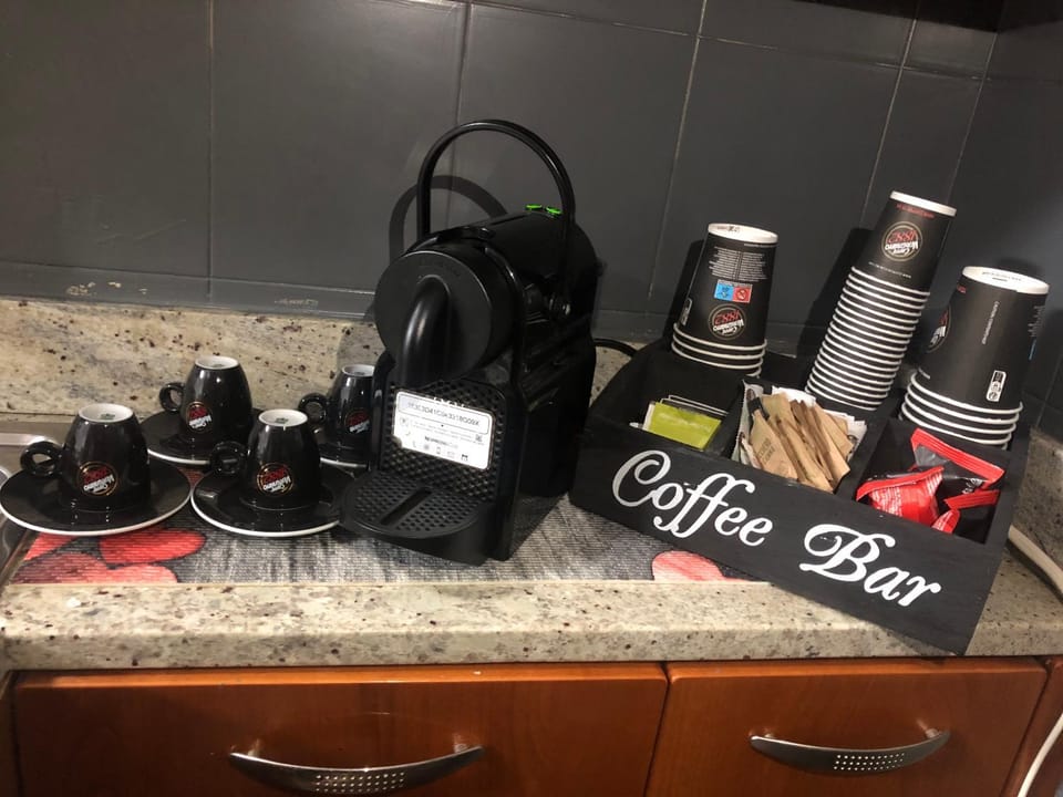 Coffee/tea facilities, Kitchen or kitchenette