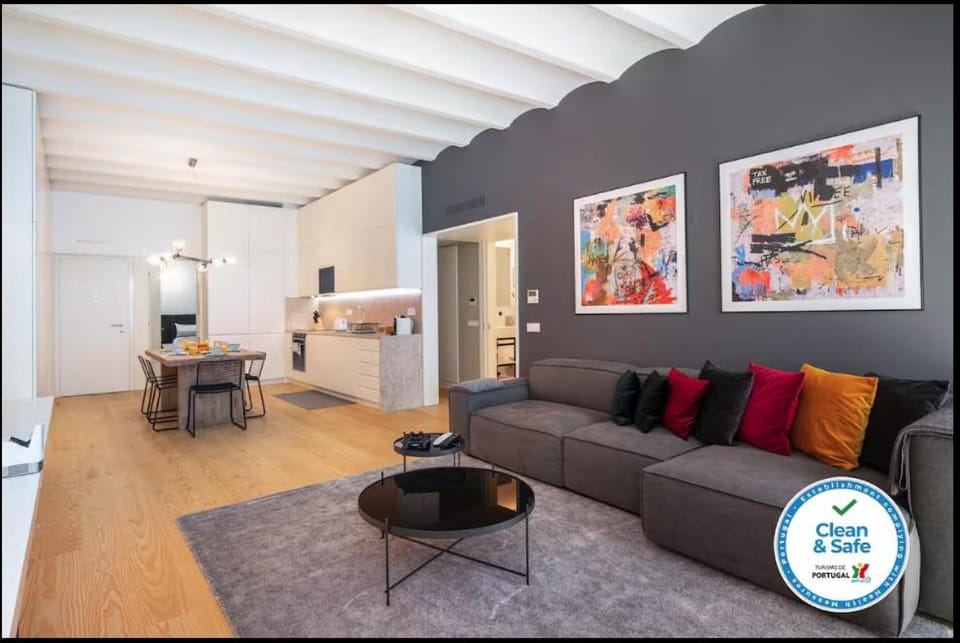 Kitchen or kitchenette, Living room