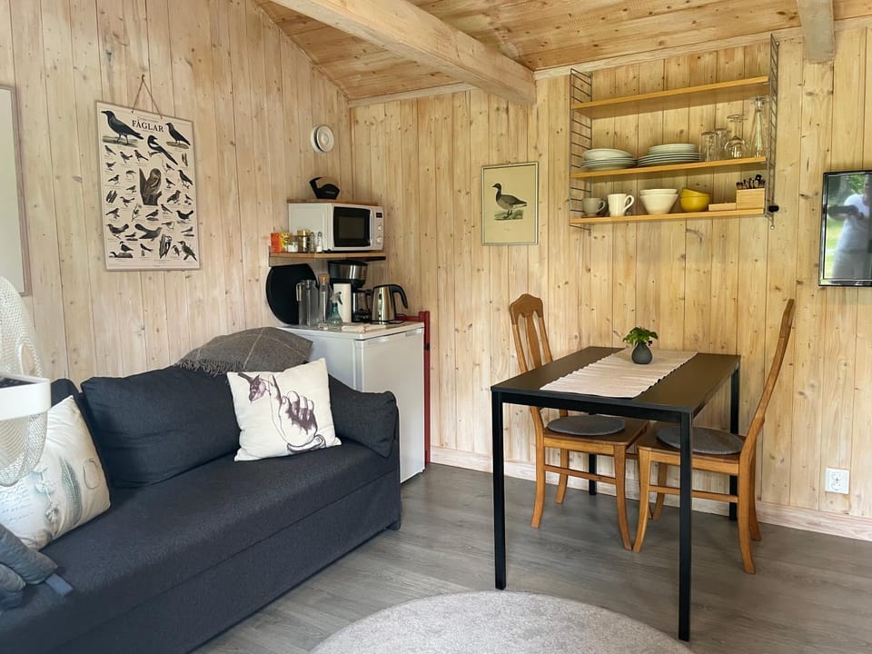 Coffee/tea facilities, Seating area, Dining area