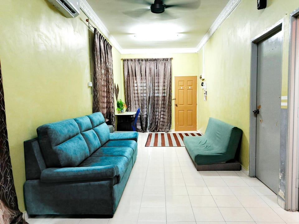 Living room, Seating area, air conditioner