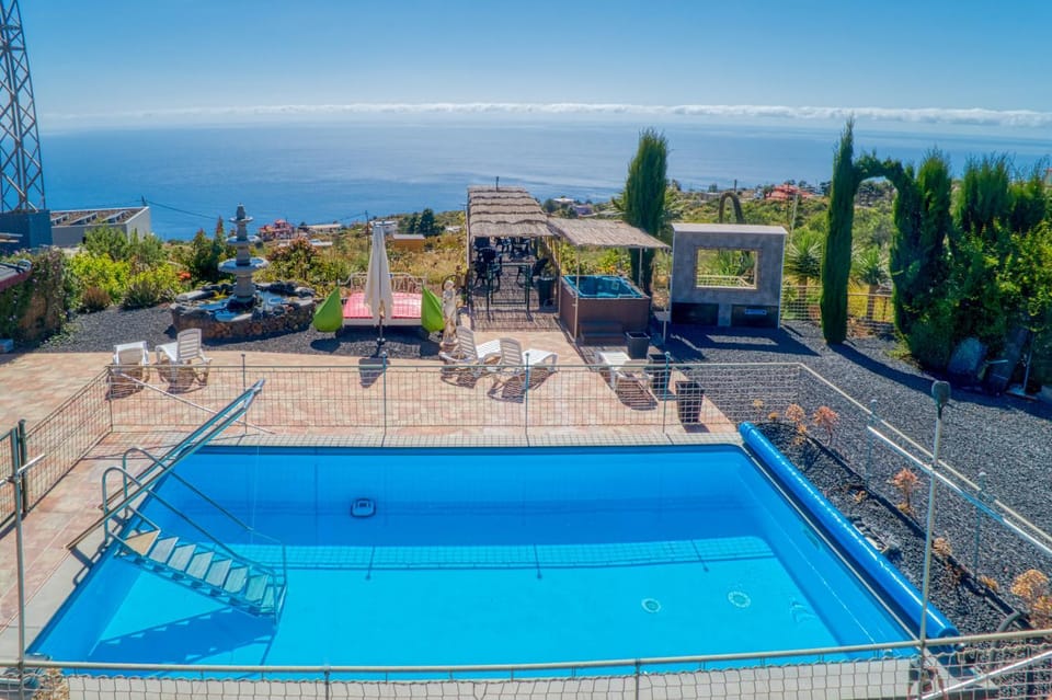 Day, Natural landscape, Pool view, Sea view, Swimming pool, Swimming pool, sunbed