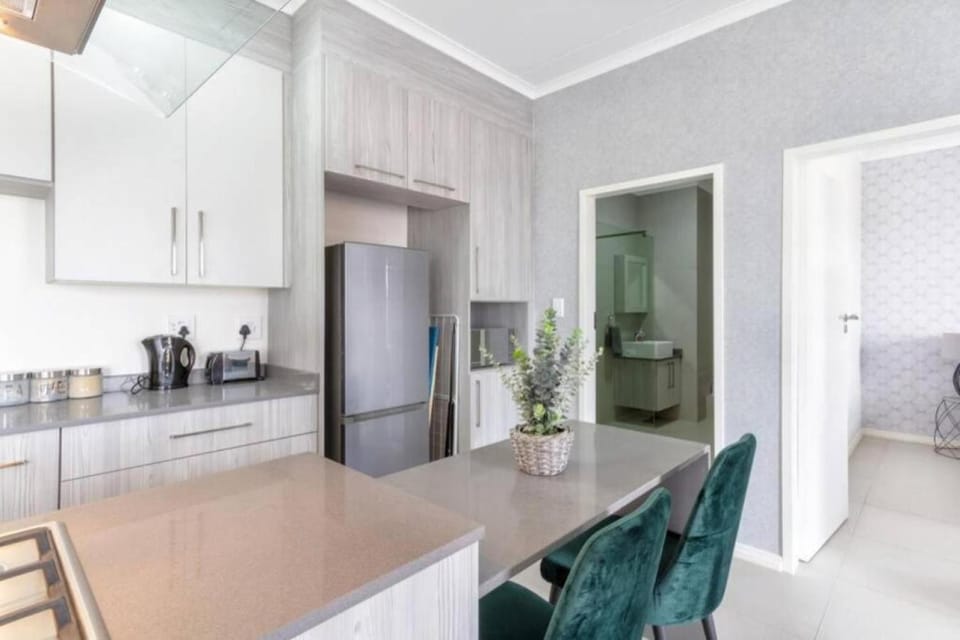 Alimama Spaces: The Manson's 8 On New Apartment in Gauteng