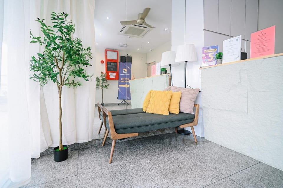 Swing & Pillows - KL Pekeliling Hotel in Federal Territory of Kuala Lumpur