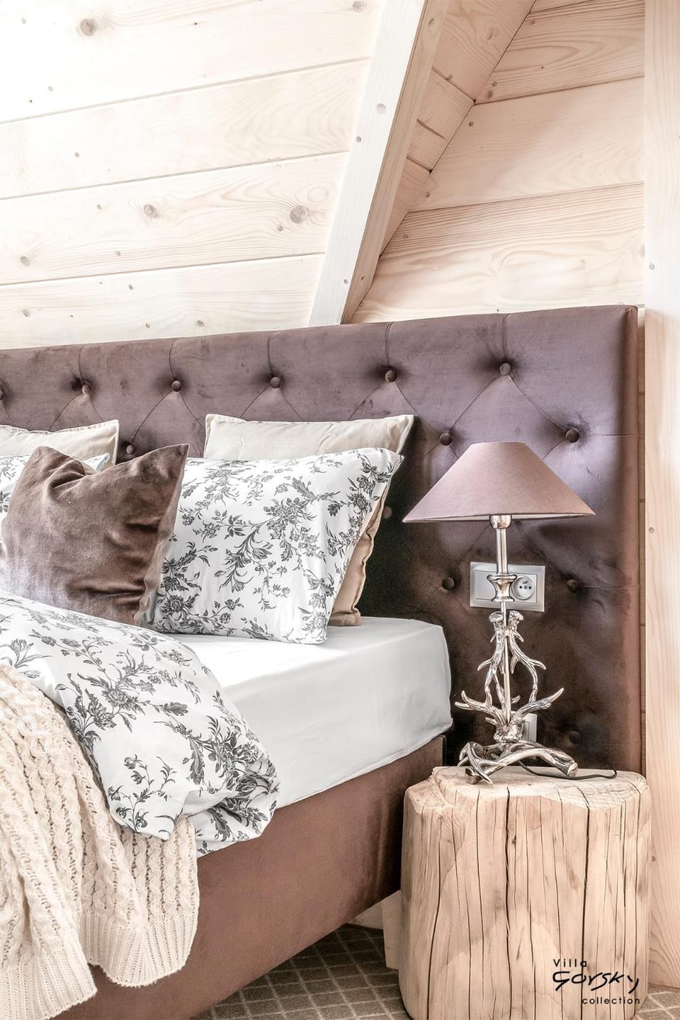 Bed, Other, Bedroom