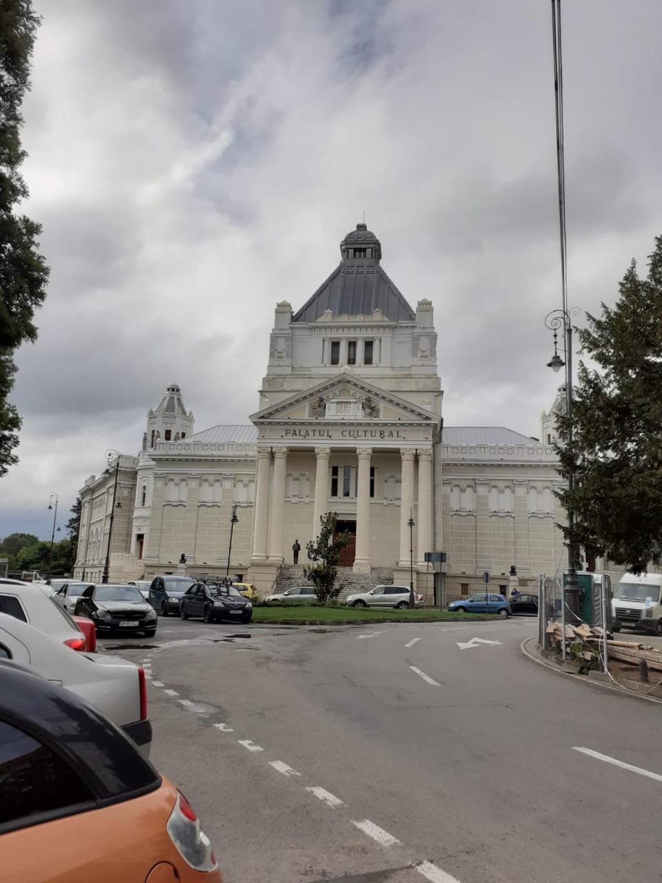 Nearby landmark