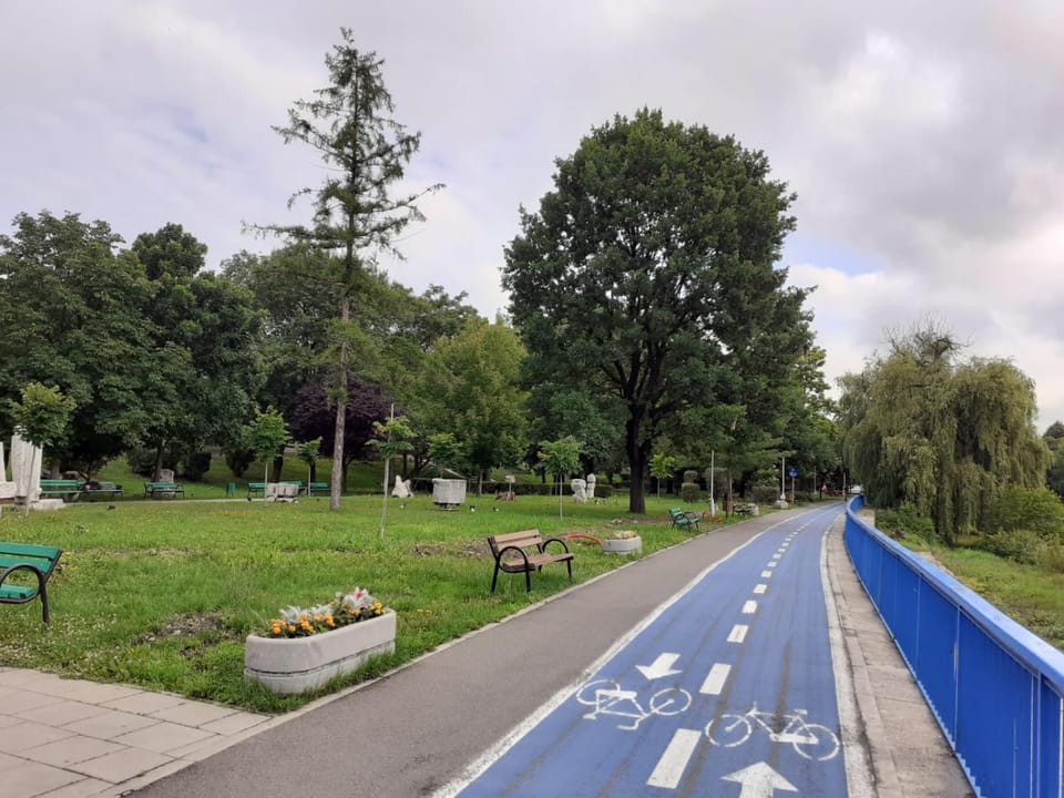Nearby landmark