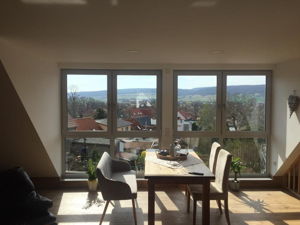 Dining area, City view