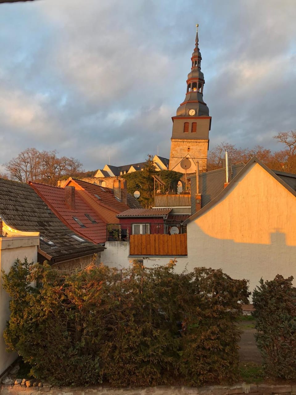 Nearby landmark, Neighbourhood