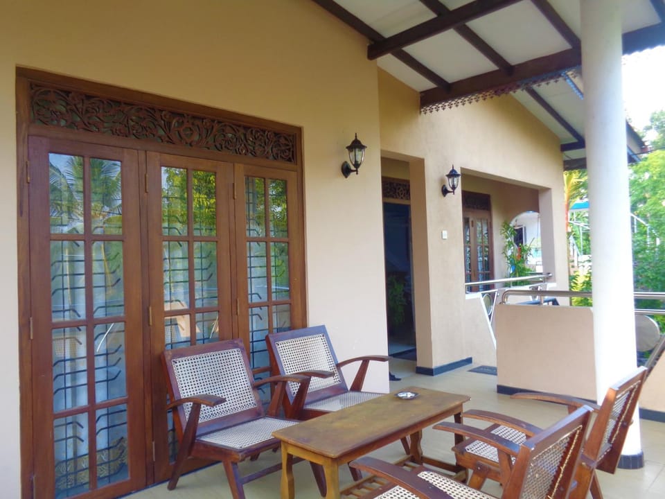 Patio, Day, View (from property/room), Balcony/Terrace, Seating area, Dining area