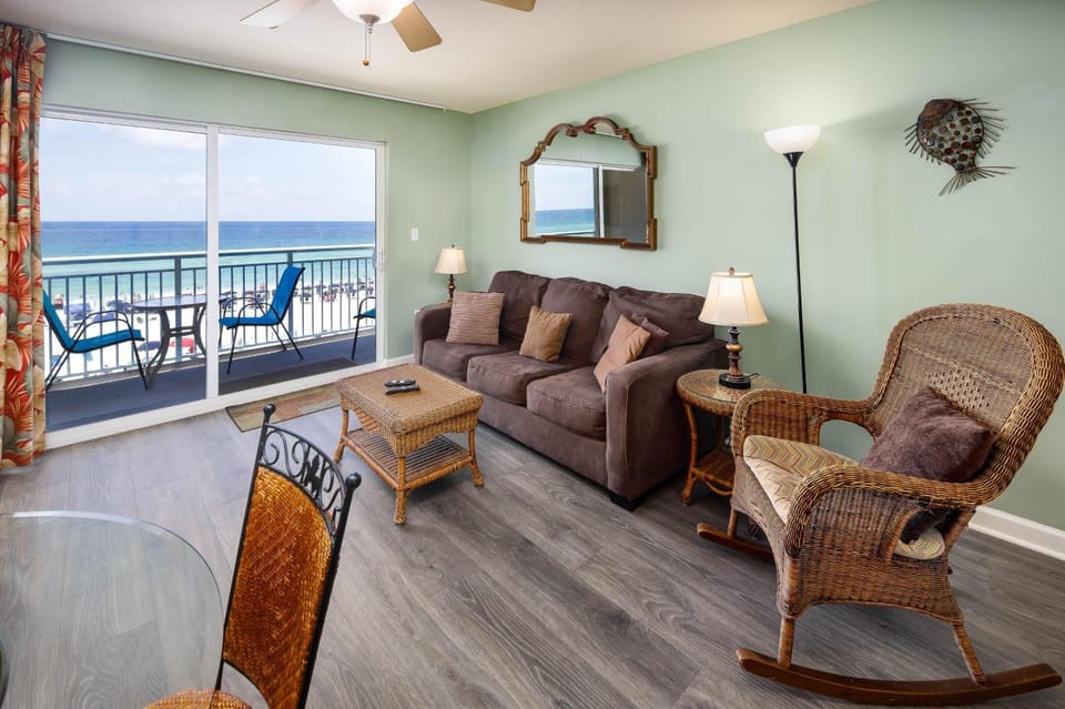 Pelican Isle 402 House in Okaloosa Island