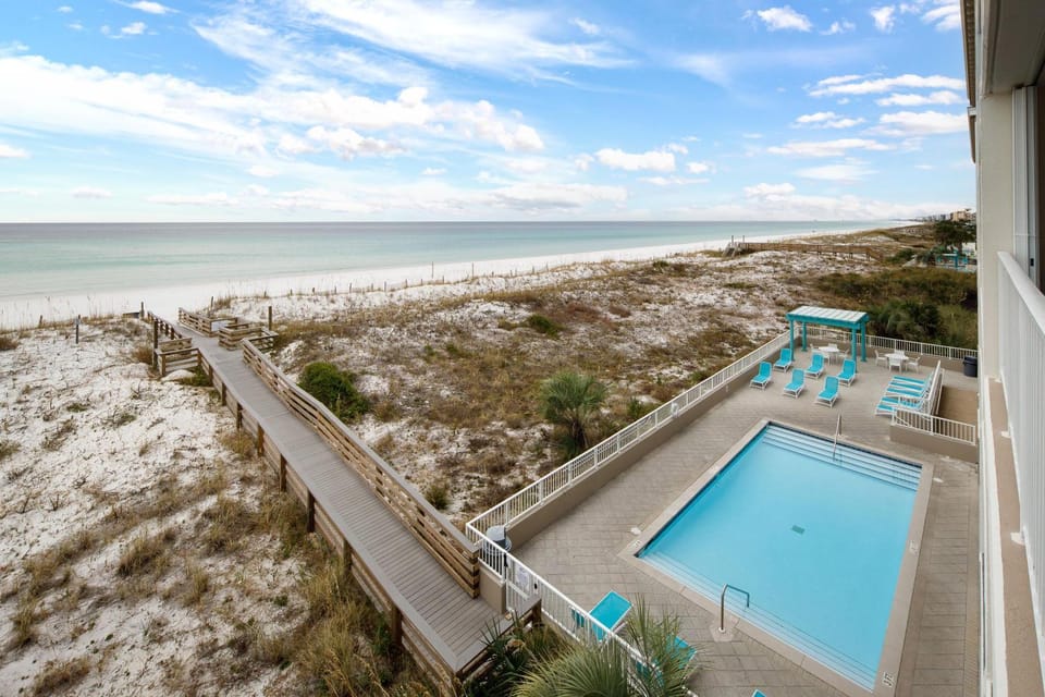 Gulf Dunes 302 House in Okaloosa Island