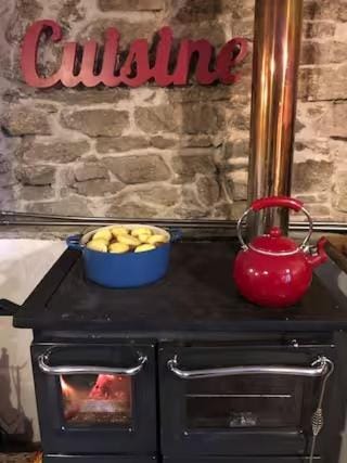 Food and drinks, stove