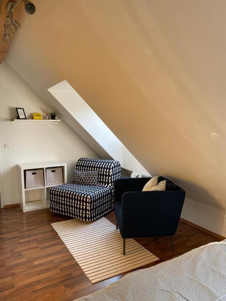 Seating area, Bedroom