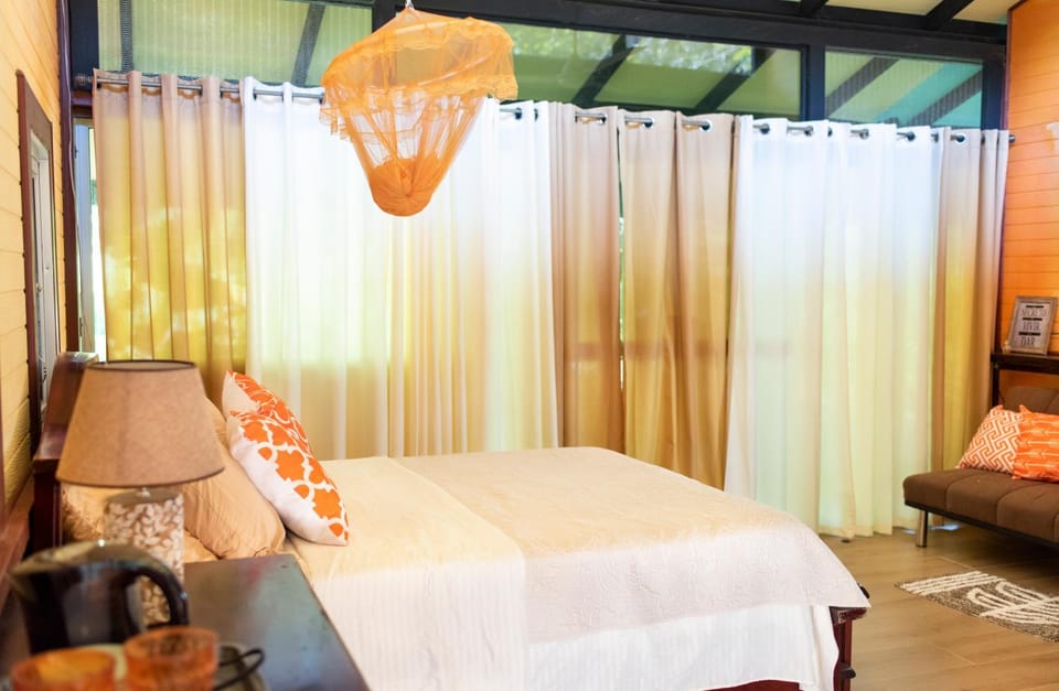 Coyote Rooms Hotel in Cobano