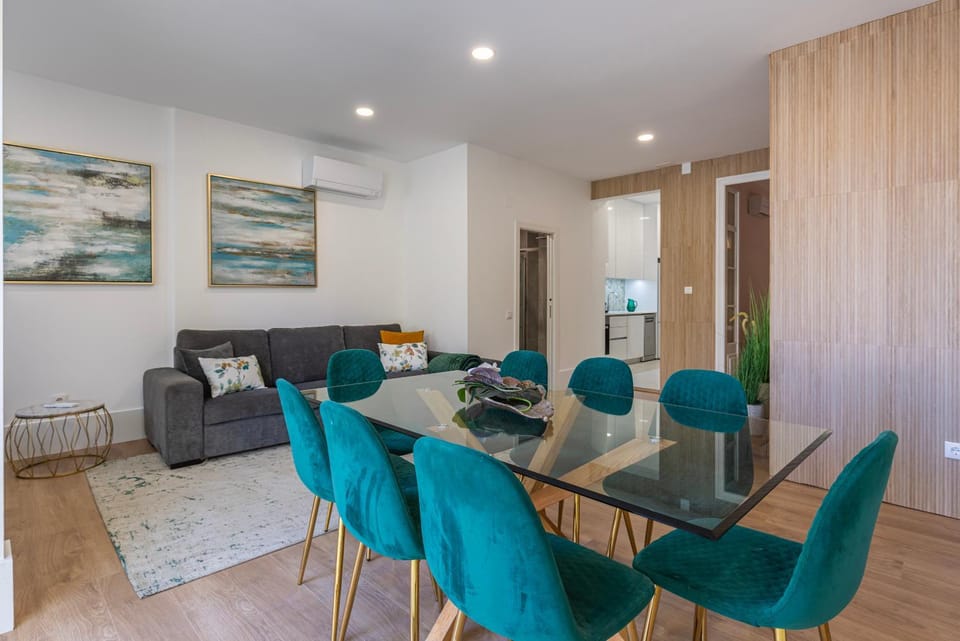 Living room, air conditioner