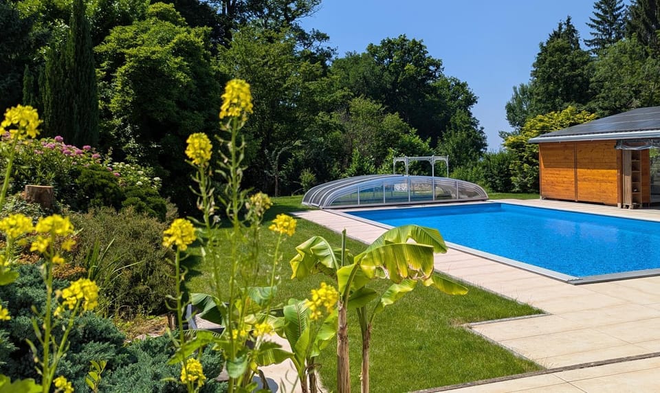 Garden, Swimming pool