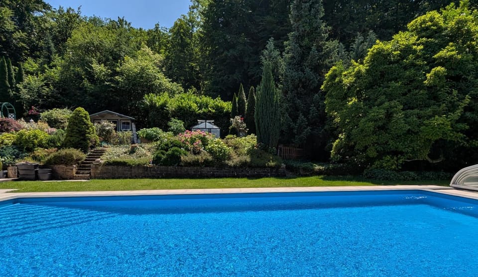 Garden, Swimming pool