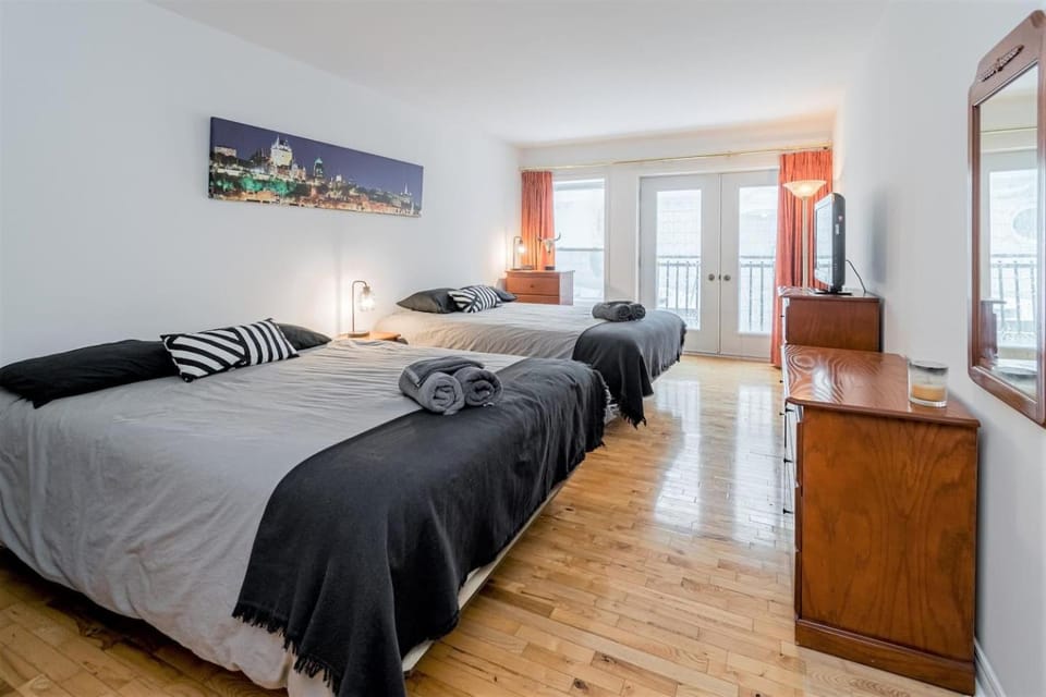 Charming Condo - Perfect for Visiting Quebec City Apartment in Quebec City