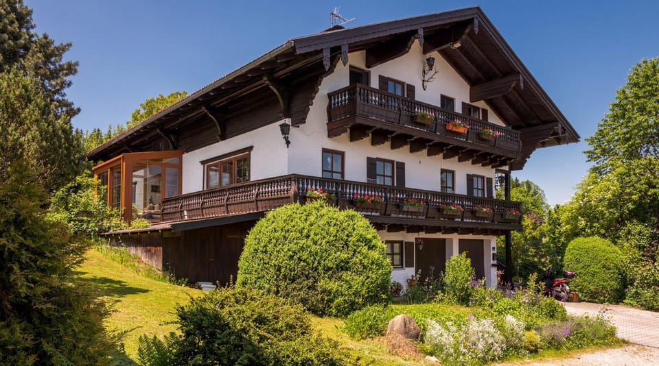 Ferienwohnungen Hötzelsperger Apartment in Prien am Chiemsee