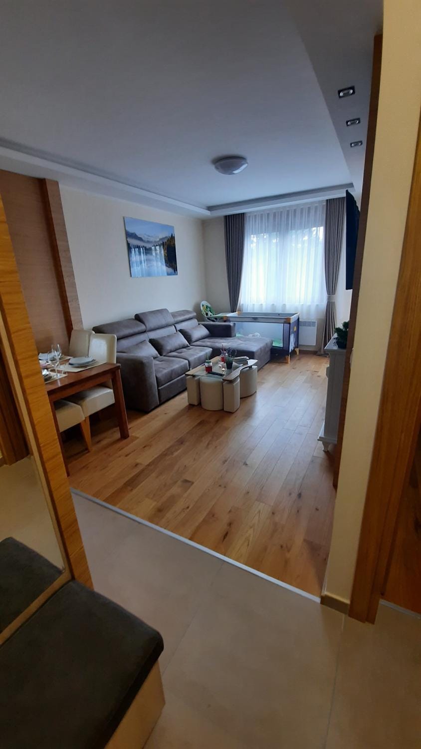 Living room, Photo of the whole room, Seating area