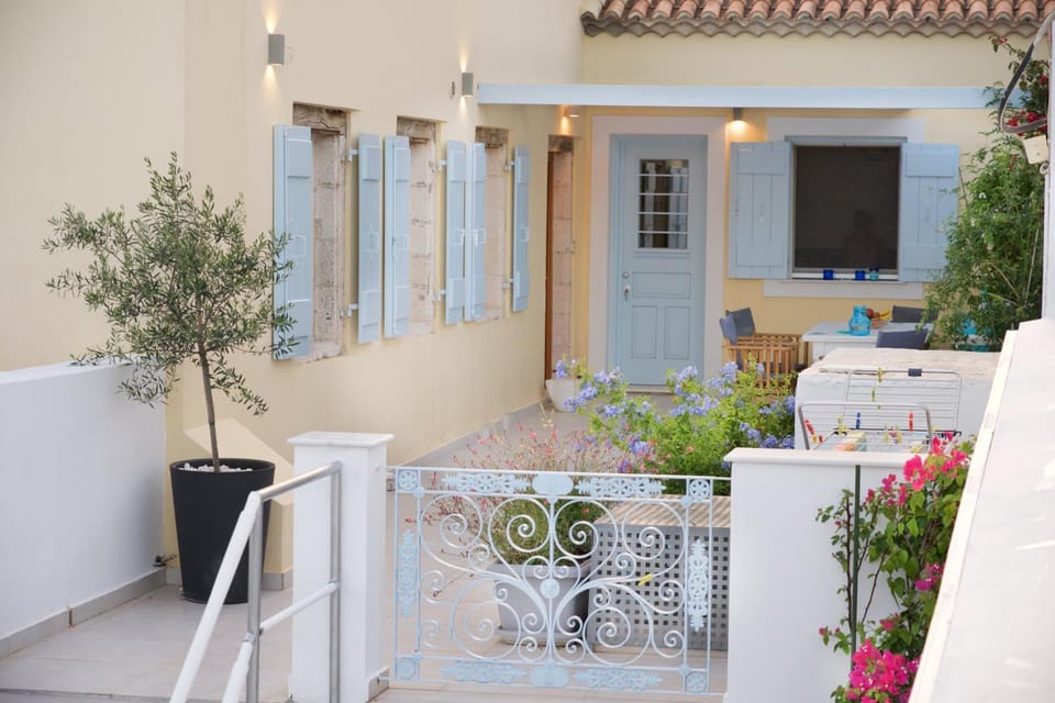 Palm Mansion Villa in Agia Effimia