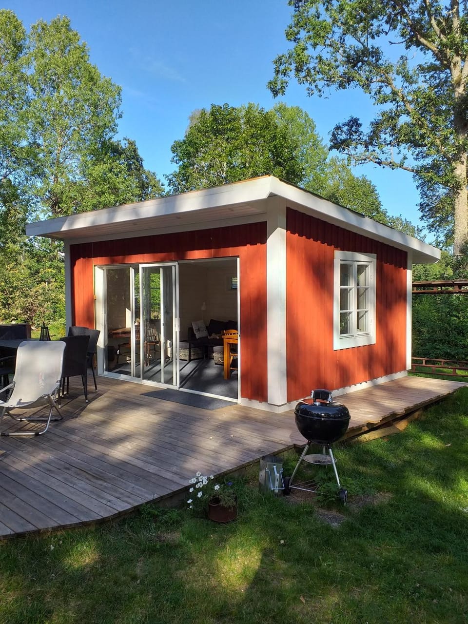 Patio, BBQ facilities