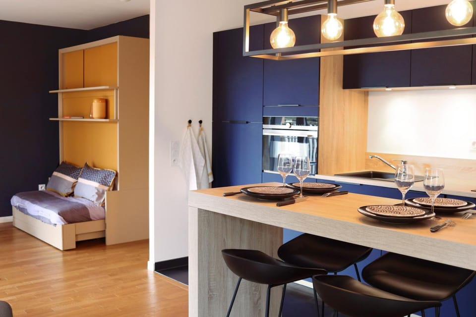 Living room, kitchen