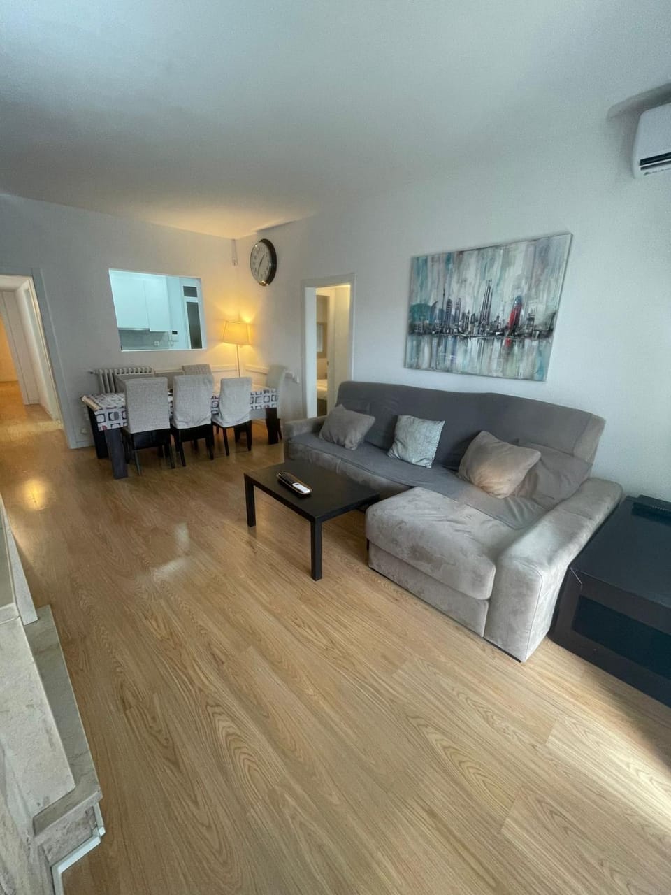Family-Friendly Home in Central Barcelona 4BDR Apartment in Barcelona