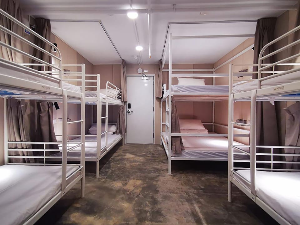 Bed, Photo of the whole room, Decorative detail, bunk bed