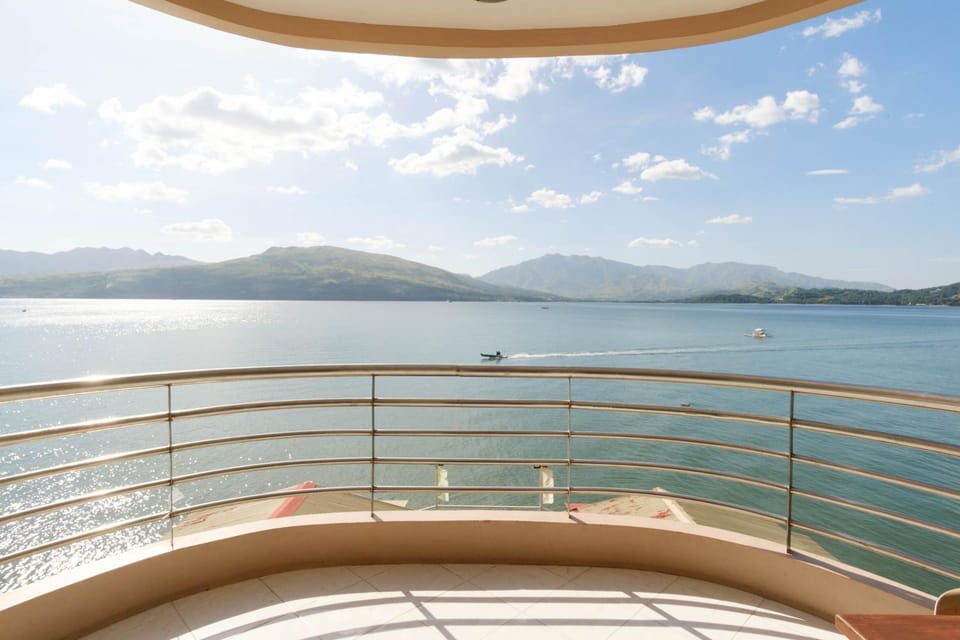 View (from property/room), Balcony/Terrace, Sea view