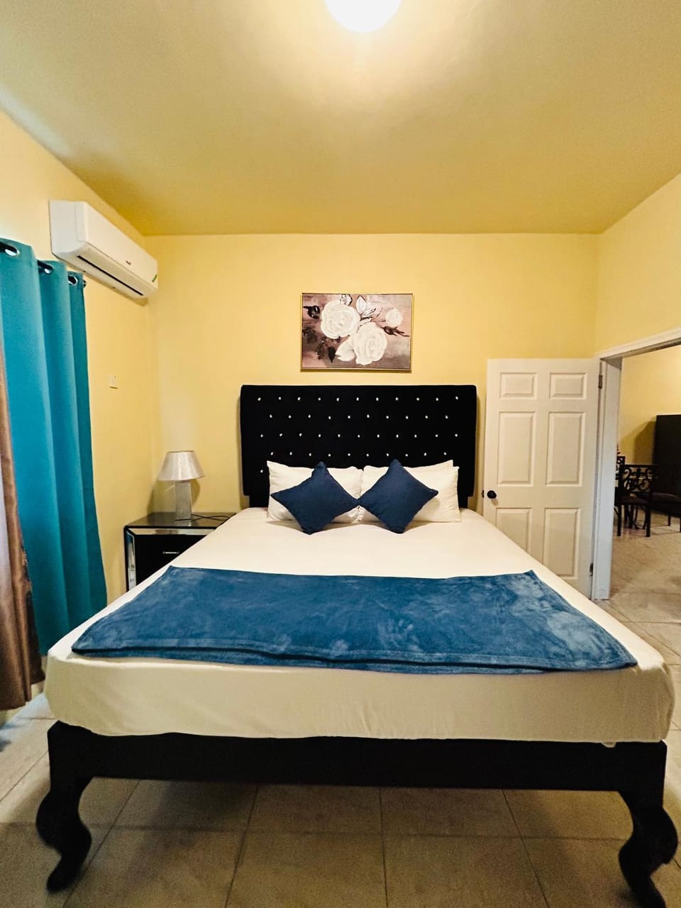 The Rest Stop- Gated Community-24 Hrs Security House in Montego Bay