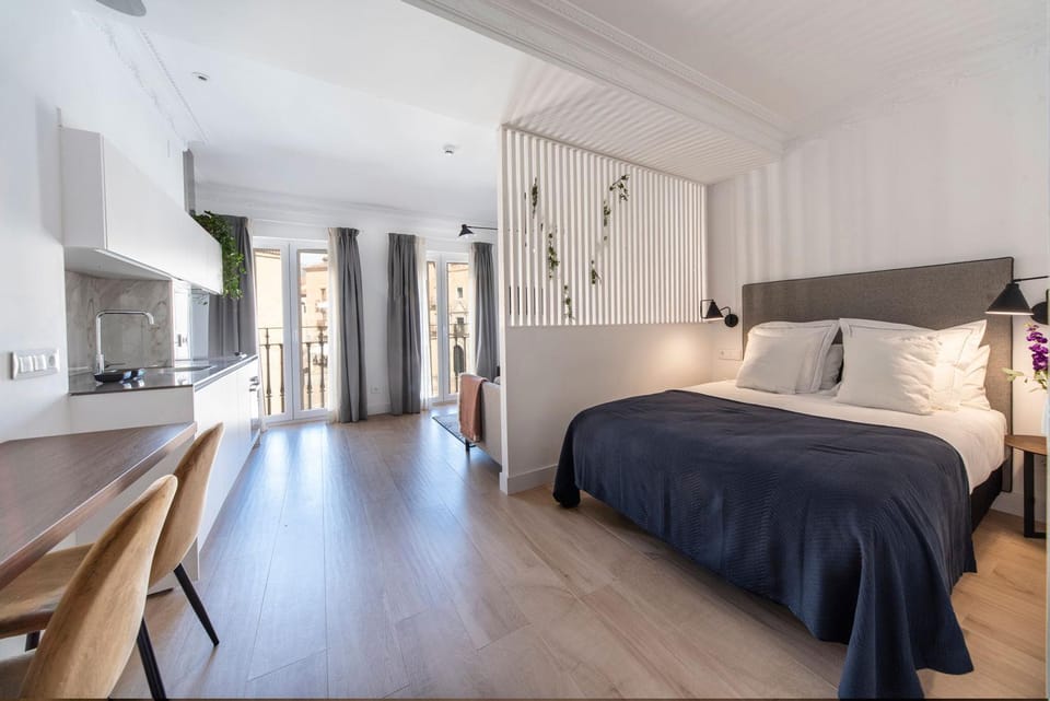 Bed, Bedroom